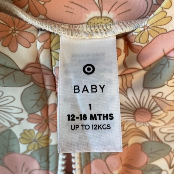 Baby swimsuit set with matching sun hat - Picture 3 of 5